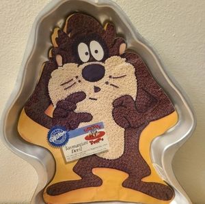 Wilton Tasmanian Devil Cake Pan